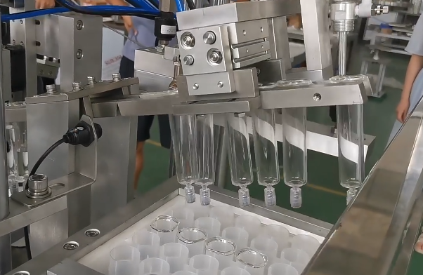 Choosing Aseptic Filling Machine Manufacturers for Precision Syringe, Vial & Eyedrop Production